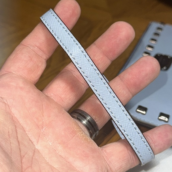 *NWOT - HTF COLOR* MICHAEL KORS Studded Saffiano Leather Clutch - Picture 8 of 10